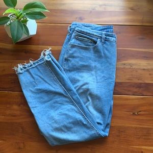 Free people | curvy high rise | straight jeans| 32
